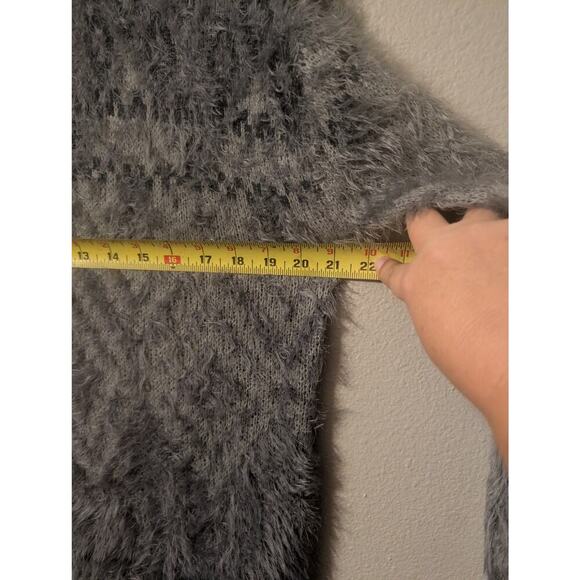 Eddie Bauer Long‎ Cardigan Womens M Grey Fuzzy Warm Cozy Winter Pockets - Picture 6 of 9
